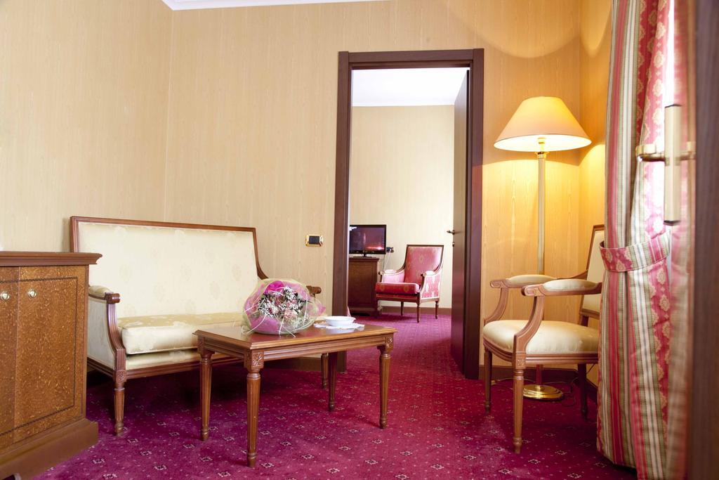 Hotel Jolly Castrovillari Szoba fotó