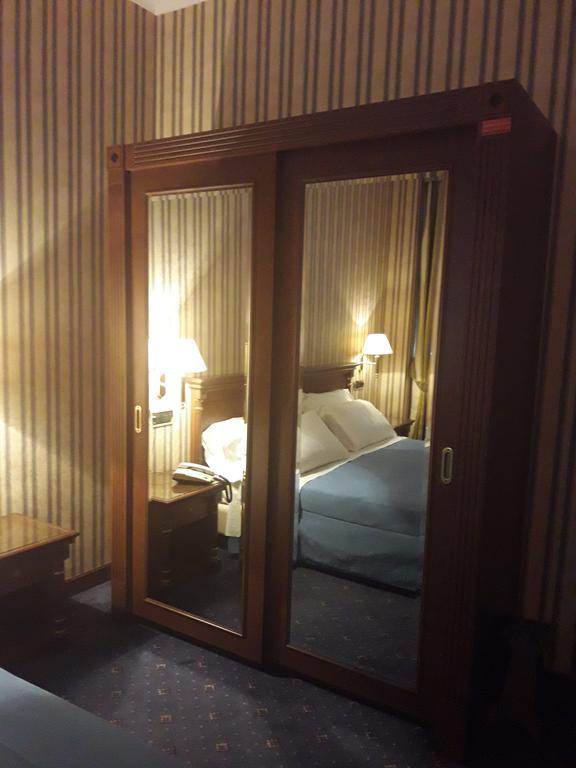 Hotel Jolly Castrovillari Kültér fotó